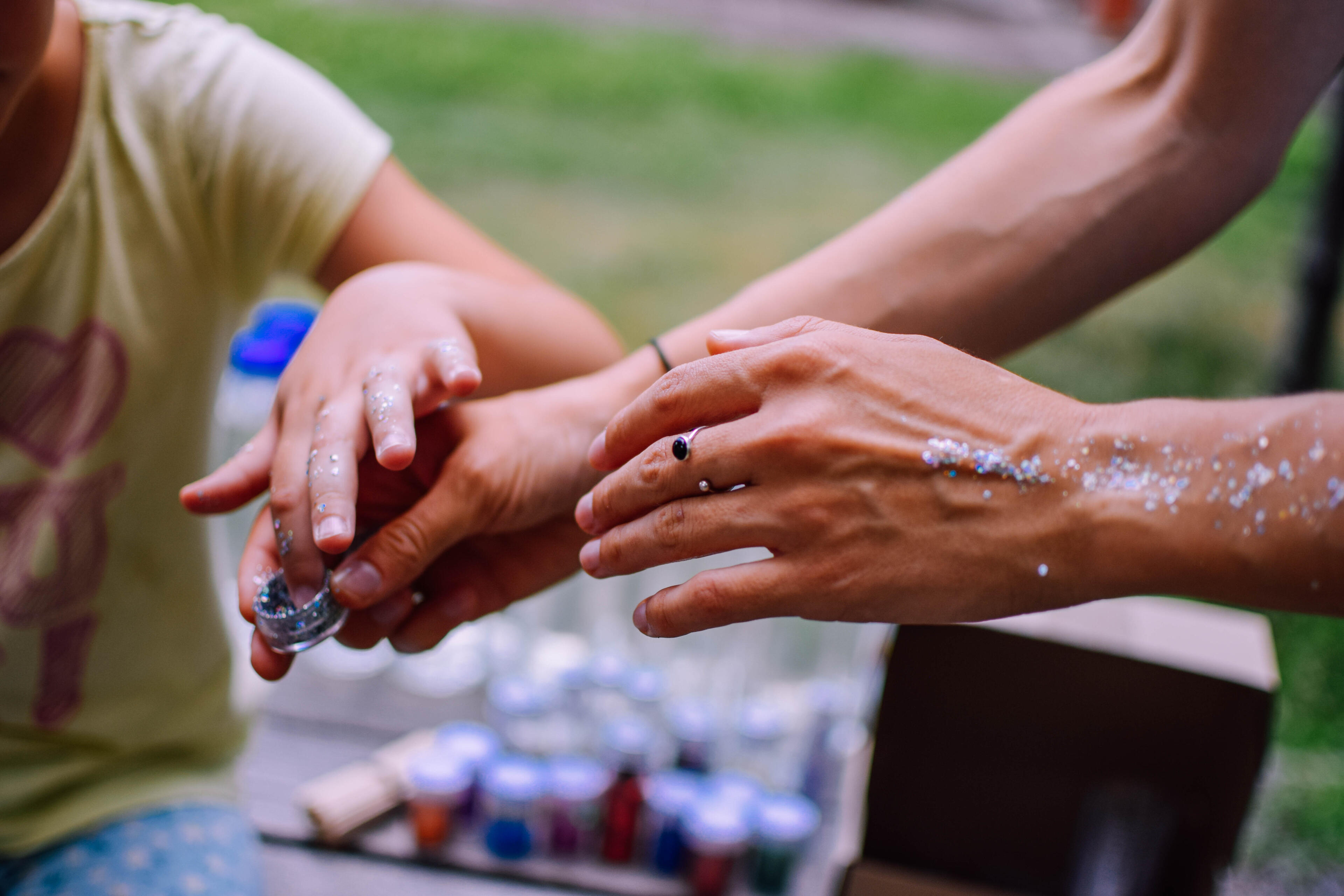 Гребти і вигрібати я вмію. В усіх сенсах. Але найбільше люблю веслом на воді.